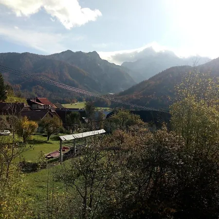 Immaculate 2-Bed Apartment In Ratece Planica Апартаменты *