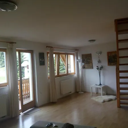 Immaculate 2-Bed Apartment In Ratece Planica Ратече